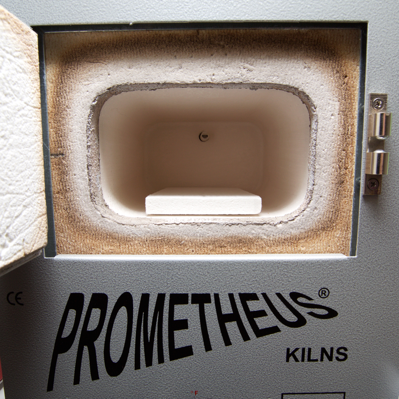 Fibre Kiln Shelf inside mini kiln - 102-D007