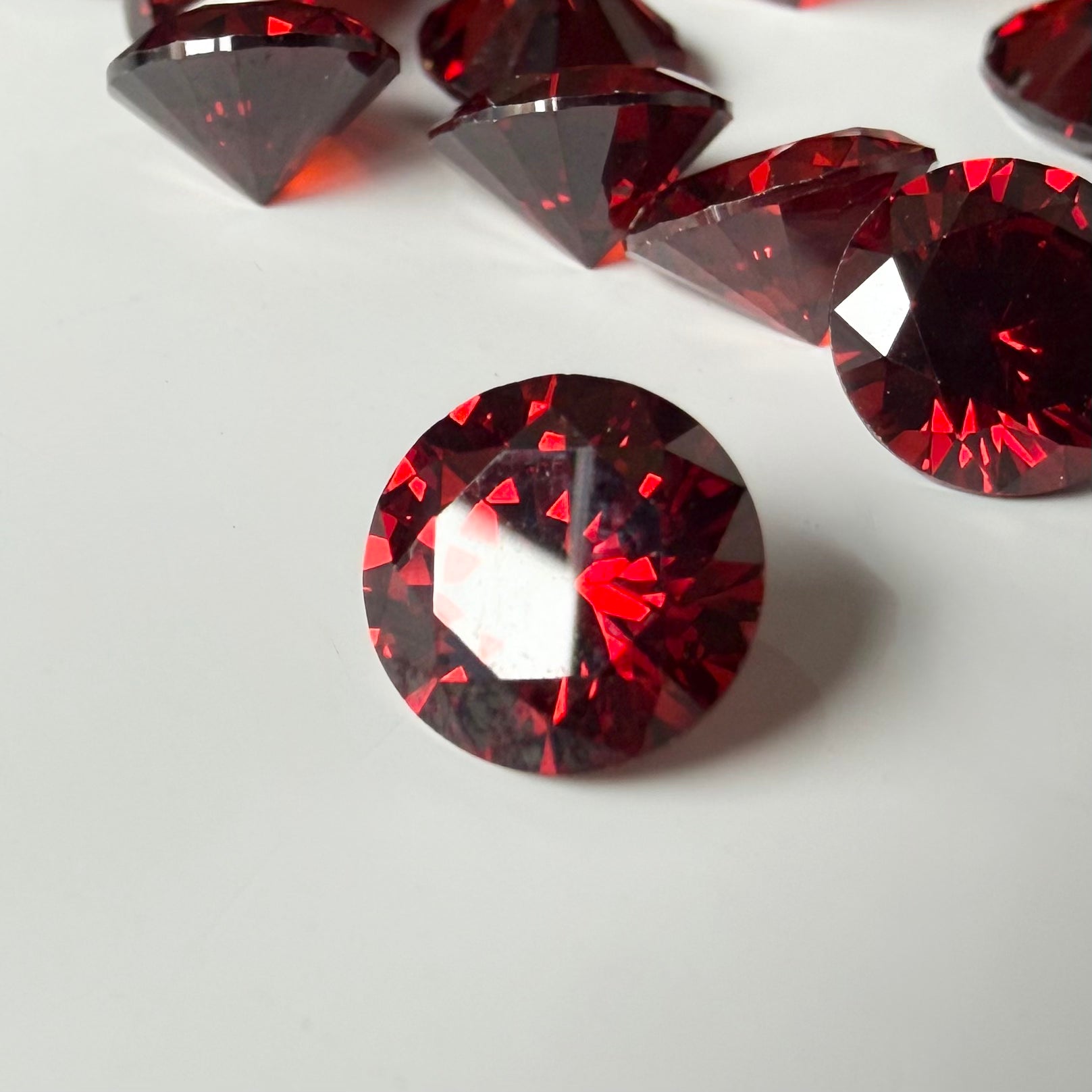 Lab Created Gemstone - Garnet Round