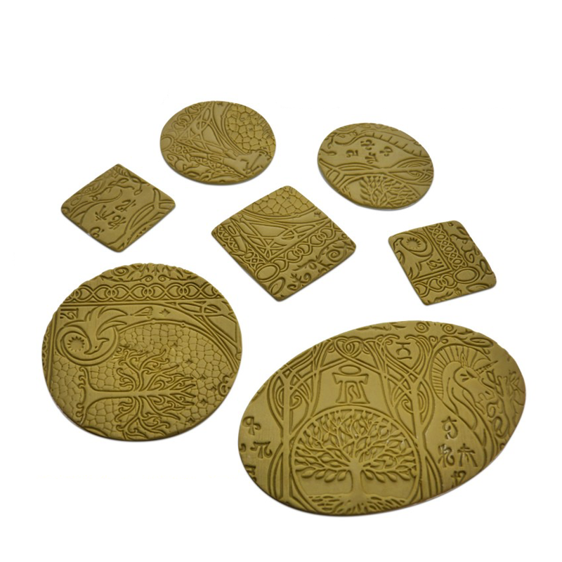 Texture examples with Dwarven rolling pin.