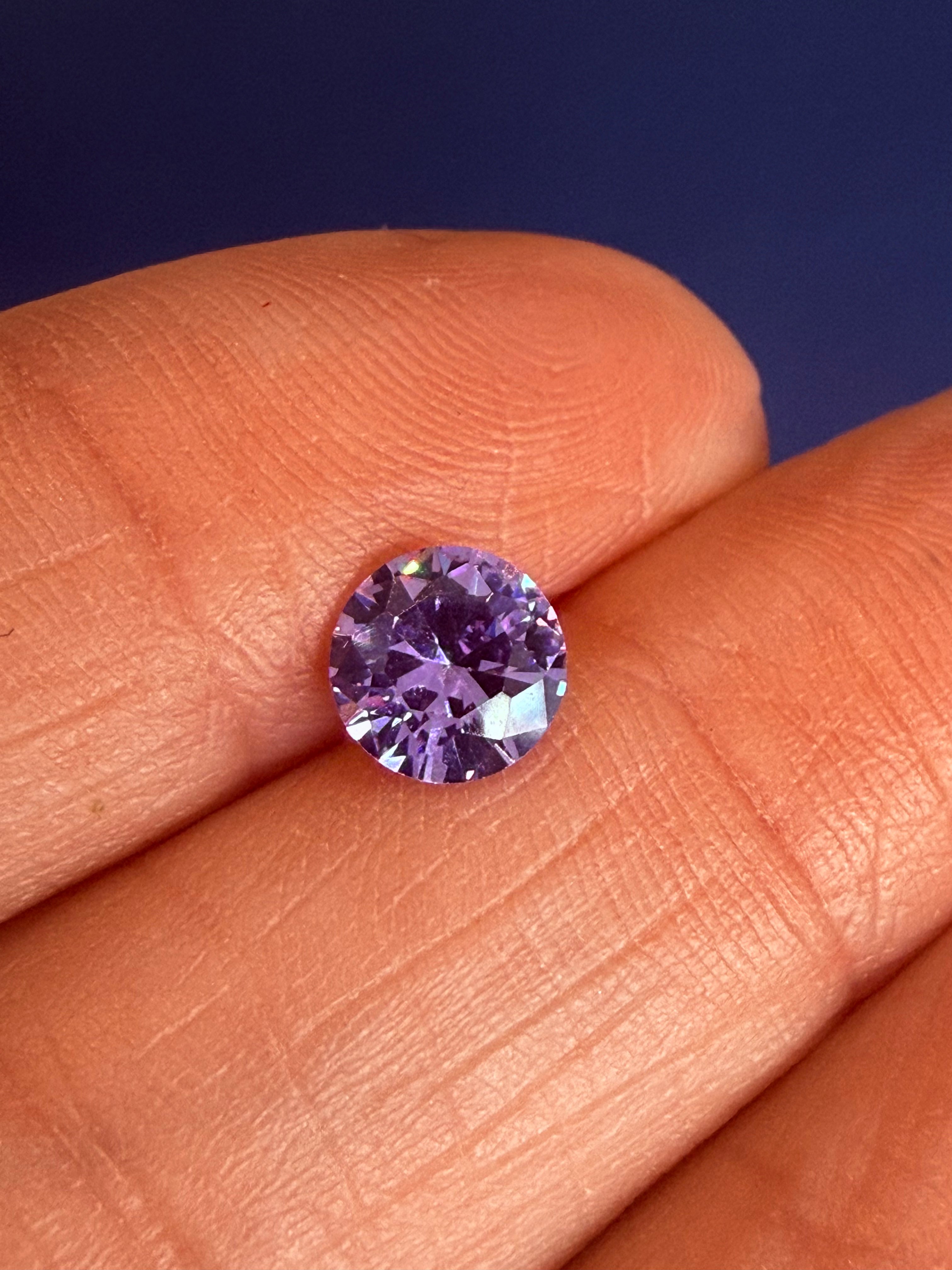 Cz Gemstone - Amethyst Round