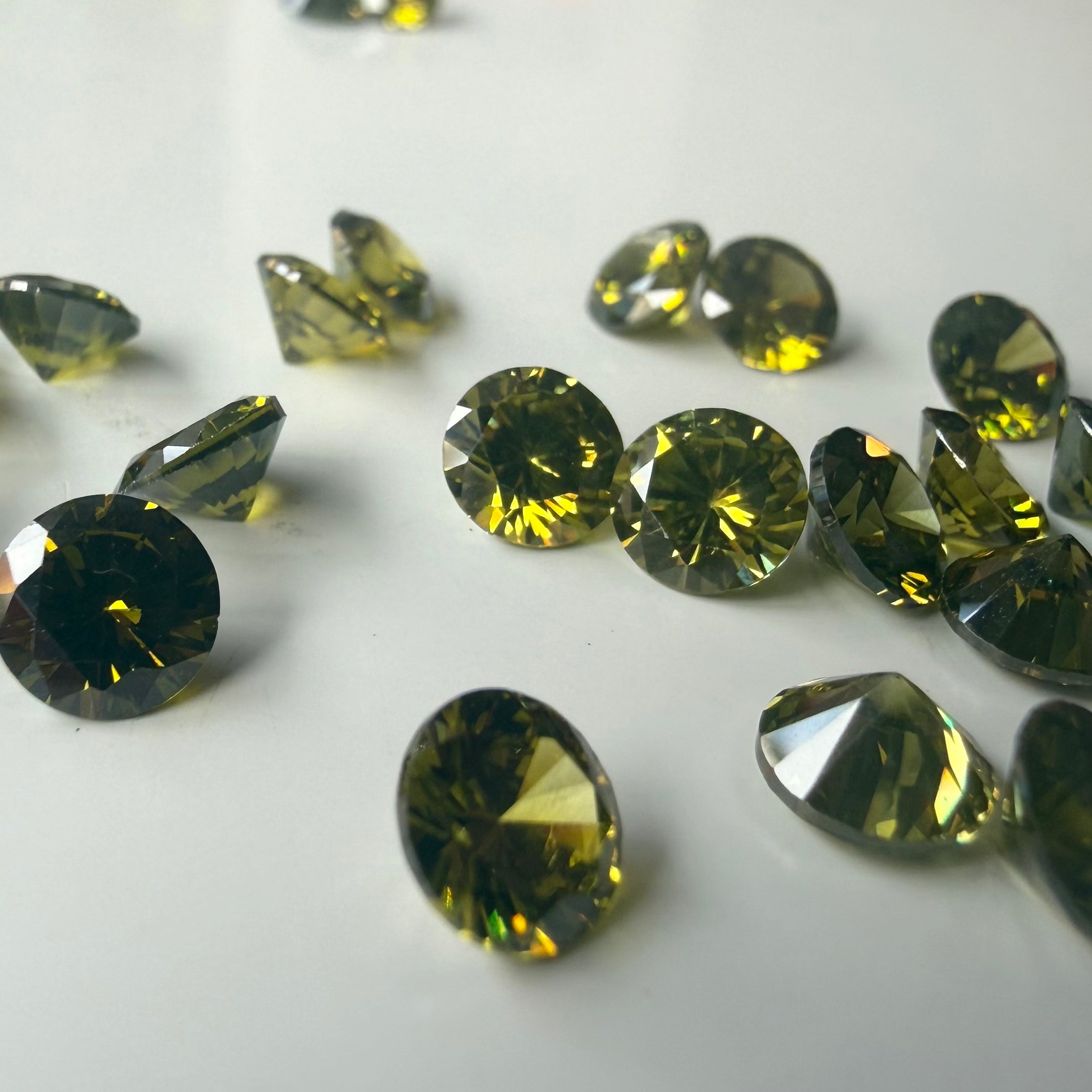 Lab Created Gemstone - Peridot Round