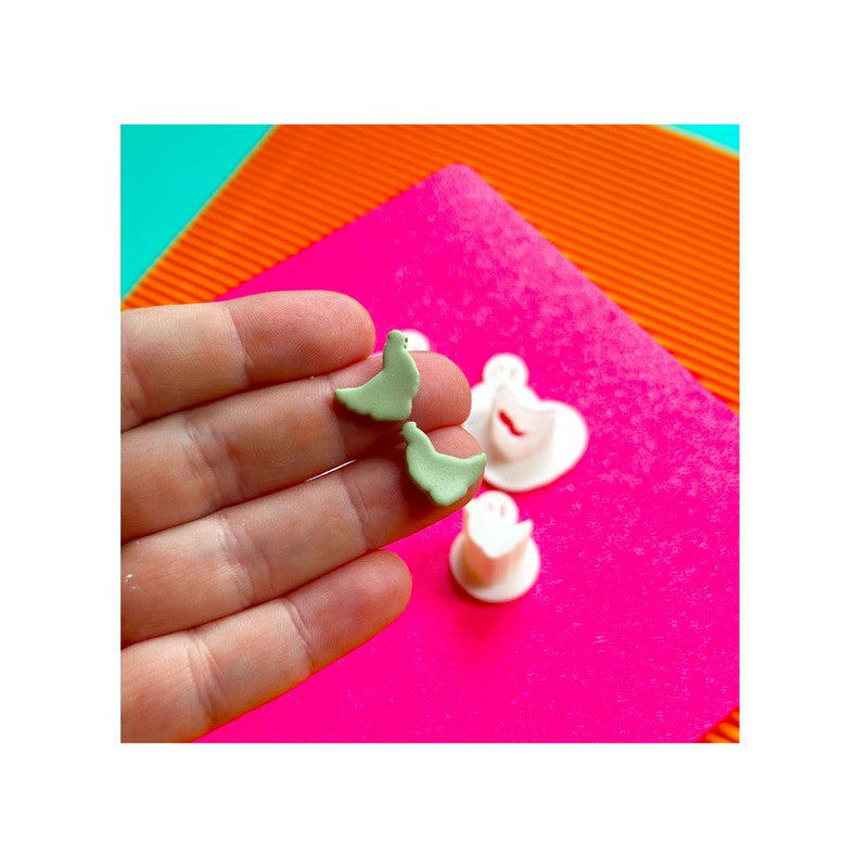 Micro Cutter - Chicken Mirrored (With Push Stamp)