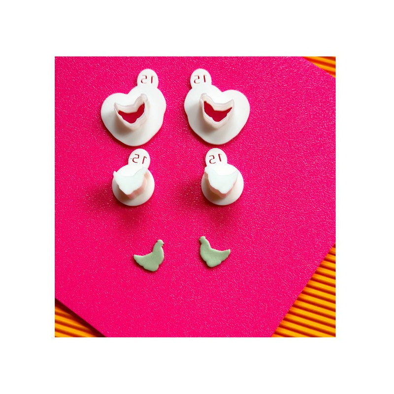 Micro Cutter - Chicken Mirrored (With Push Stamp) in clay