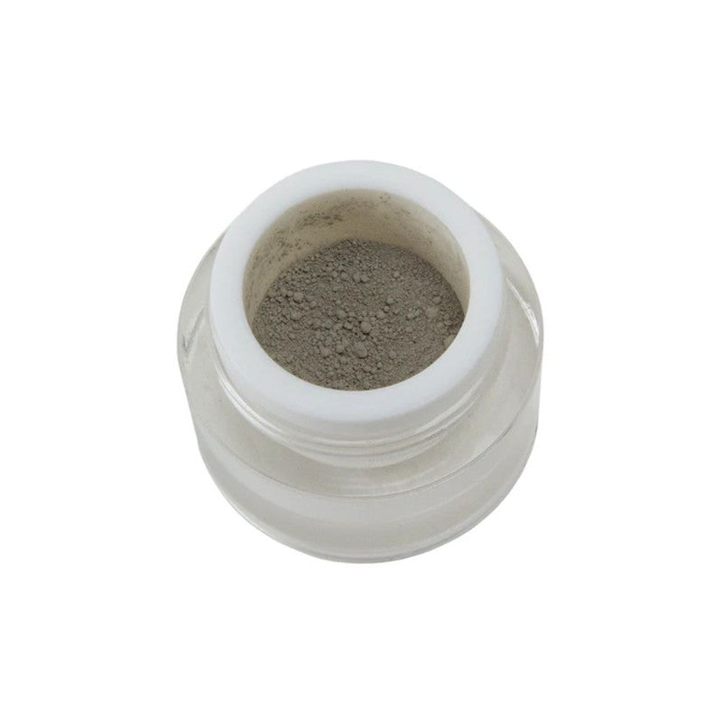 Comes in powder form
