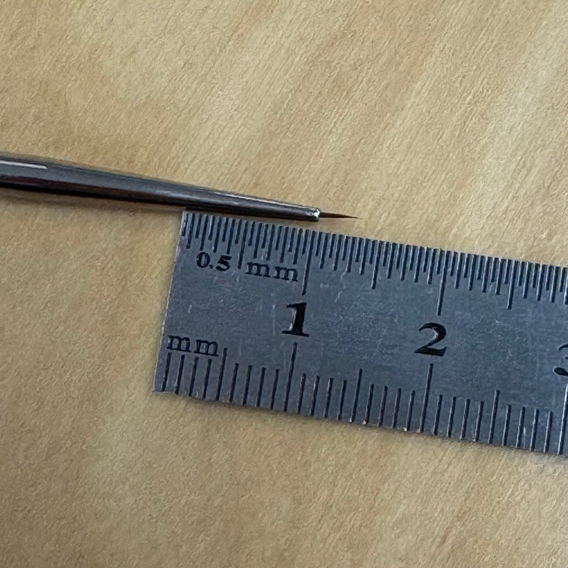 Kolinsky sable brush ultra fine tip